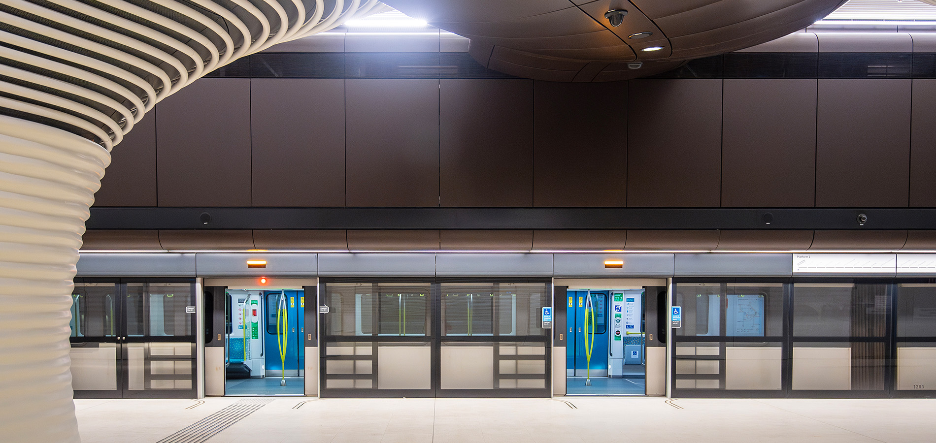 Gadigal platform, Metro